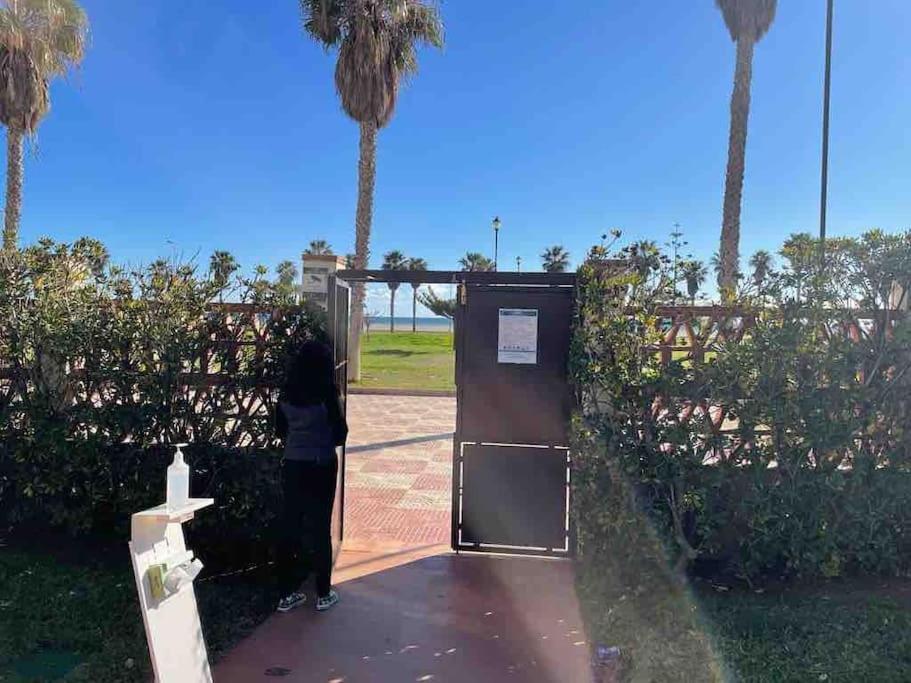Appartement Moderna Y Alegre Vivienda Junto Al Mar . à Roquetas de Mar Extérieur photo